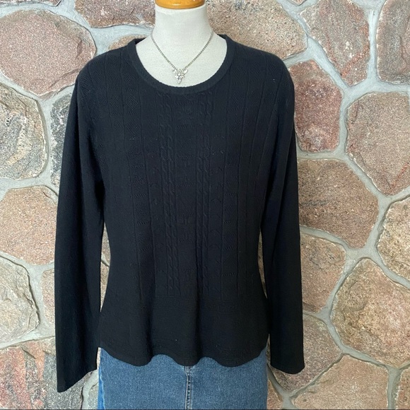 Soft Black acrylic sweater. - Picture 1 of 7